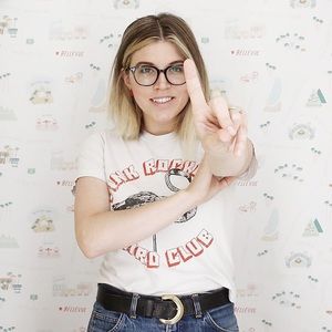 Meet your Posher, Ella